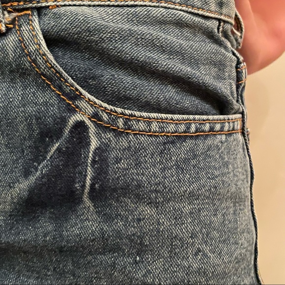 Cutoff button fly Jean shorts - Picture 4 of 5